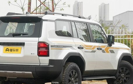Toyota Land Cruiser Prado, 2025 год, 9 100 000 рублей, 2 фотография
