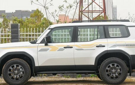 Toyota Land Cruiser Prado, 2025 год, 9 100 000 рублей, 5 фотография