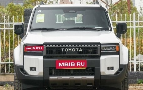 Toyota Land Cruiser Prado, 2025 год, 9 100 000 рублей, 3 фотография
