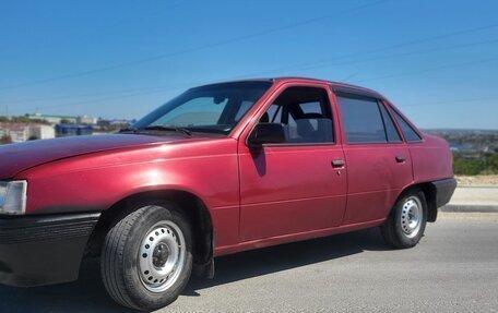 Opel Kadett E рестайлинг, 1988 год, 110 000 рублей, 2 фотография