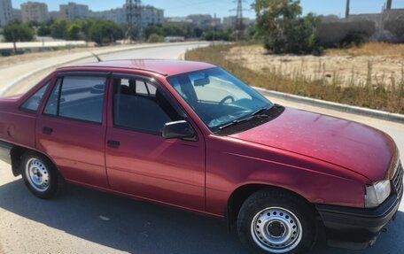 Opel Kadett E рестайлинг, 1988 год, 110 000 рублей, 8 фотография