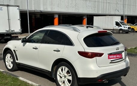 Infiniti QX70, 2015 год, 2 550 000 рублей, 4 фотография