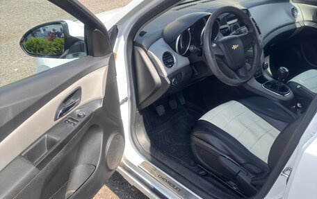 Chevrolet Cruze II, 2012 год, 550 000 рублей, 7 фотография