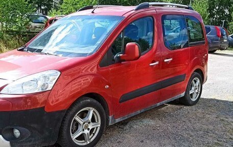 Peugeot Partner II рестайлинг 2, 2011 год, 900 000 рублей, 3 фотография