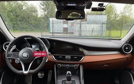 Alfa Romeo Giulia II, 2017 год, 3 130 000 рублей, 19 фотография