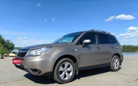 Subaru Forester, 2014 год, 1 400 000 рублей, 2 фотография
