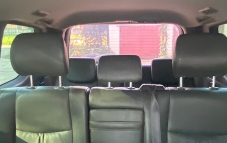 Toyota Land Cruiser Prado 120 рестайлинг, 2004 год, 1 450 000 рублей, 7 фотография