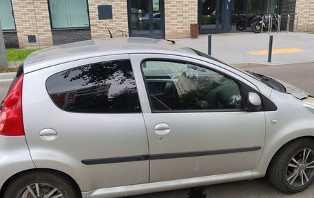 Peugeot 107 I рестайлинг, 2009 год, 400 000 рублей, 4 фотография