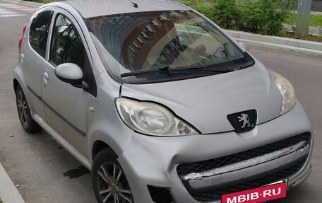 Peugeot 107 I рестайлинг, 2009 год, 400 000 рублей, 2 фотография