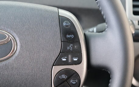 Toyota Prius, 2013 год, 1 379 000 рублей, 15 фотография