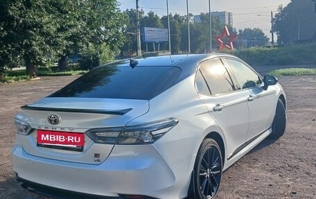 Toyota Camry, 2022 год, 4 600 000 рублей, 3 фотография