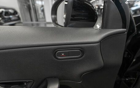 Mercedes-Benz A-Класс, 2019 год, 2 280 000 рублей, 14 фотография