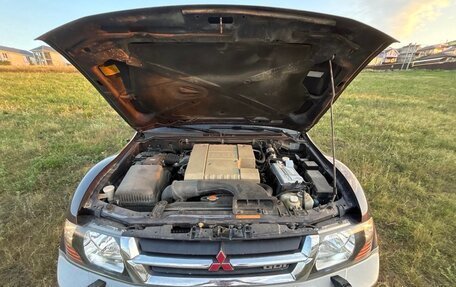 Mitsubishi Pajero III рестайлинг, 2001 год, 800 000 рублей, 7 фотография