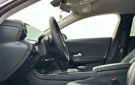 Mercedes-Benz CLA, 2019 год, 2 300 000 рублей, 9 фотография