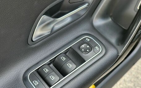 Mercedes-Benz CLA, 2019 год, 2 300 000 рублей, 11 фотография