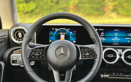 Mercedes-Benz CLA, 2019 год, 2 300 000 рублей, 14 фотография