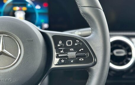 Mercedes-Benz CLA, 2019 год, 2 300 000 рублей, 15 фотография