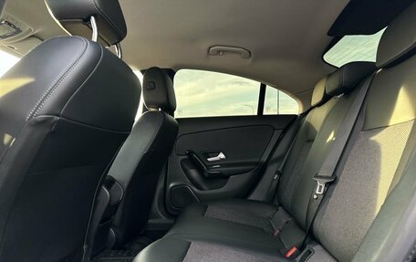 Mercedes-Benz CLA, 2019 год, 2 300 000 рублей, 22 фотография