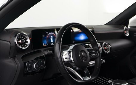 Mercedes-Benz CLA, 2020 год, 2 998 888 рублей, 12 фотография