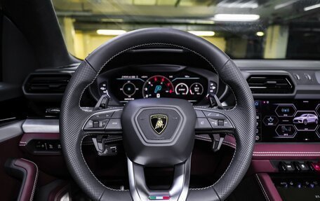 Lamborghini Urus I, 2025 год, 43 900 000 рублей, 13 фотография