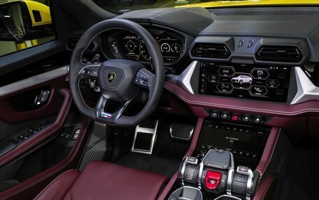 Lamborghini Urus I, 2025 год, 43 900 000 рублей, 15 фотография