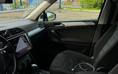 Volkswagen Tiguan II, 2018 год, 3 150 000 рублей, 8 фотография