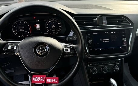Volkswagen Tiguan II, 2018 год, 3 150 000 рублей, 2 фотография