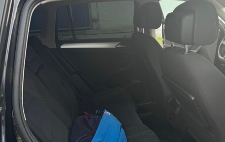 Volkswagen Tiguan II, 2018 год, 3 150 000 рублей, 10 фотография