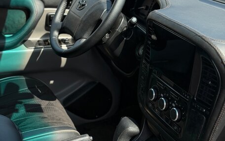 Toyota Land Cruiser 100 рестайлинг 2, 1998 год, 2 499 000 рублей, 9 фотография