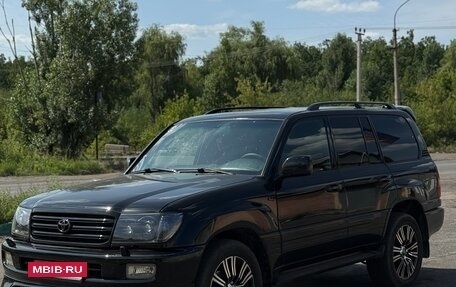 Toyota Land Cruiser 100 рестайлинг 2, 1998 год, 2 499 000 рублей, 2 фотография