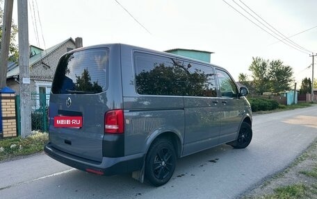 Volkswagen Caravelle T5, 2014 год, 2 300 000 рублей, 6 фотография