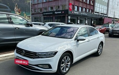 Volkswagen Passat B8 рестайлинг, 2021 год, 2 790 000 рублей, 3 фотография