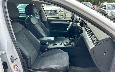 Volkswagen Passat B8 рестайлинг, 2021 год, 2 790 000 рублей, 13 фотография