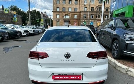 Volkswagen Passat B8 рестайлинг, 2021 год, 2 790 000 рублей, 7 фотография