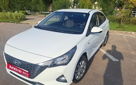 Hyundai Solaris II рестайлинг, 2020 год, 1 600 000 рублей, 4 фотография