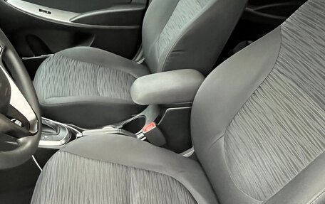 Hyundai Solaris II рестайлинг, 2015 год, 840 000 рублей, 15 фотография