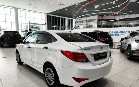 Hyundai Solaris II рестайлинг, 2015 год, 870 000 рублей, 11 фотография