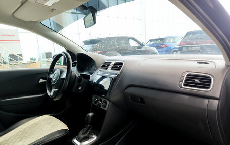 Volkswagen Polo VI (EU Market), 2013 год, 650 000 рублей, 13 фотография
