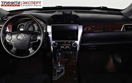 Toyota Camry, 2012 год, 1 567 000 рублей, 10 фотография