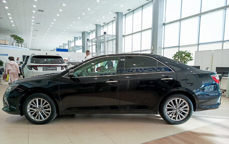 Toyota Camry, 2017 год, 2 245 000 рублей, 10 фотография