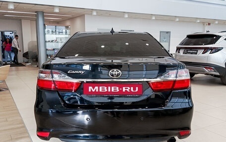 Toyota Camry, 2017 год, 2 245 000 рублей, 7 фотография