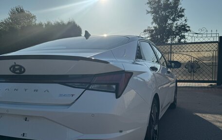 Hyundai Elantra, 2021 год, 1 600 000 рублей, 5 фотография