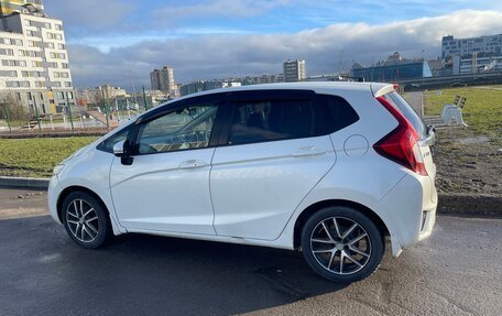 Honda Fit III, 2013 год, 780 000 рублей, 2 фотография