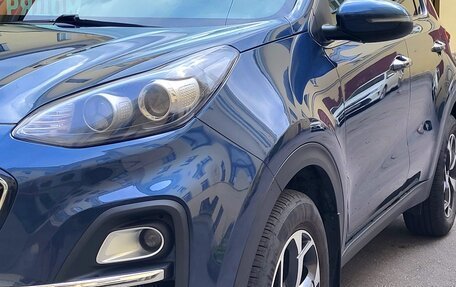 KIA Sportage IV рестайлинг, 2020 год, 2 420 000 рублей, 3 фотография