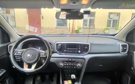 KIA Sportage IV рестайлинг, 2020 год, 2 420 000 рублей, 12 фотография