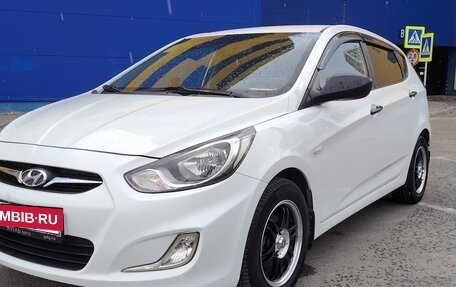 Hyundai Solaris II рестайлинг, 2014 год, 790 000 рублей, 5 фотография