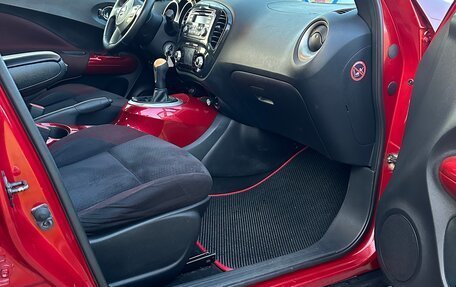 Nissan Juke II, 2011 год, 900 000 рублей, 10 фотография