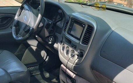 Ford Escape II, 2003 год, 370 000 рублей, 11 фотография