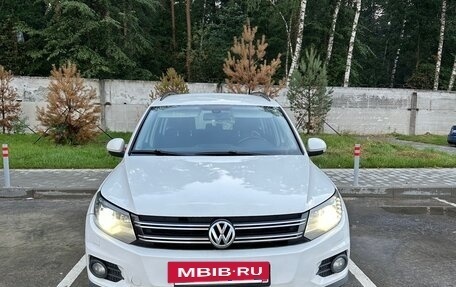 Volkswagen Tiguan I, 2011 год, 1 150 000 рублей, 2 фотография