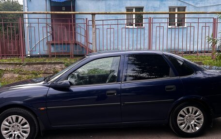 Opel Vectra B рестайлинг, 1998 год, 240 000 рублей, 2 фотография
